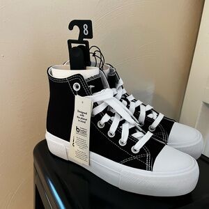 No Boundaries Women's Platform Lace Up Hi Top Sneakers nwt size 8